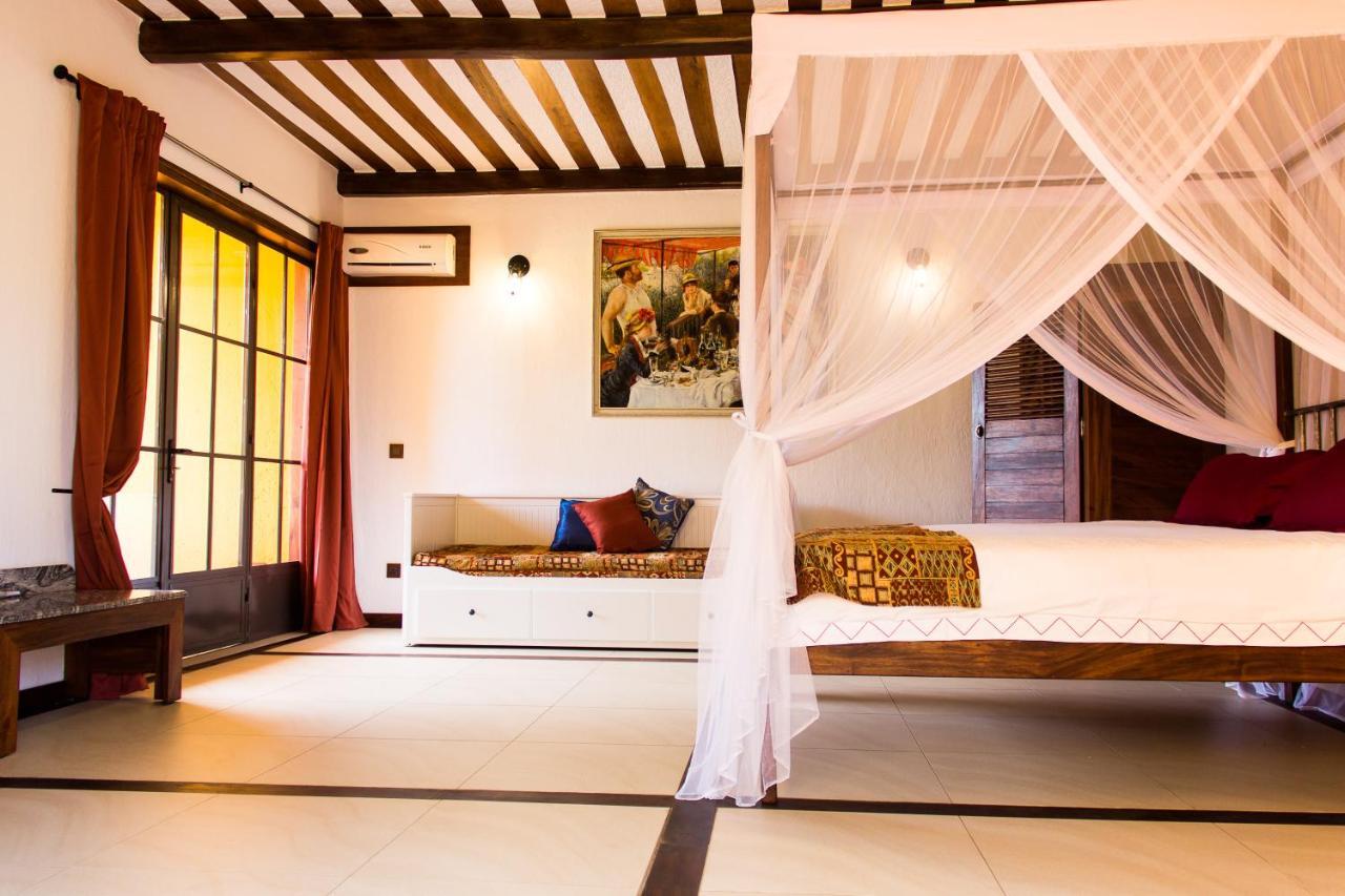 Hotel Bougainviller Кампала Экстерьер фото