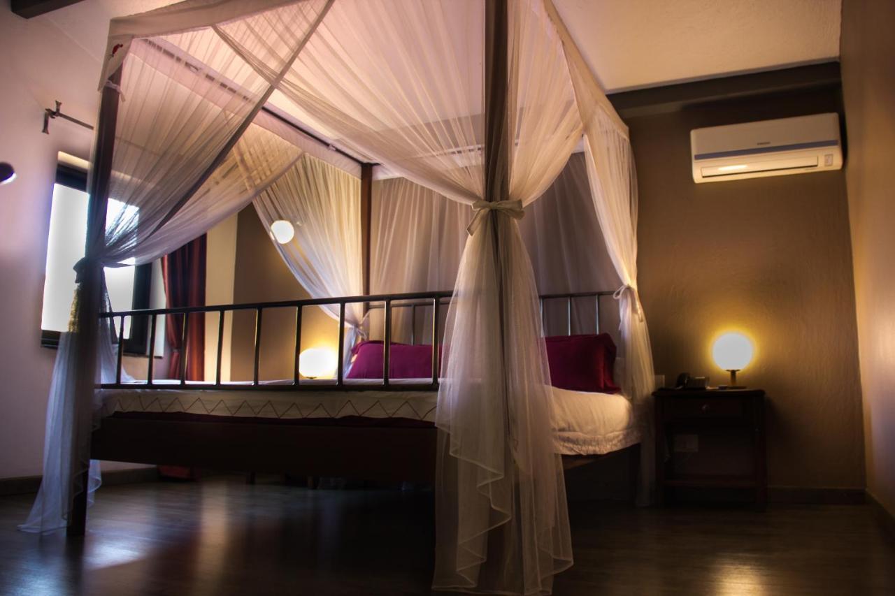 Hotel Bougainviller Кампала Экстерьер фото